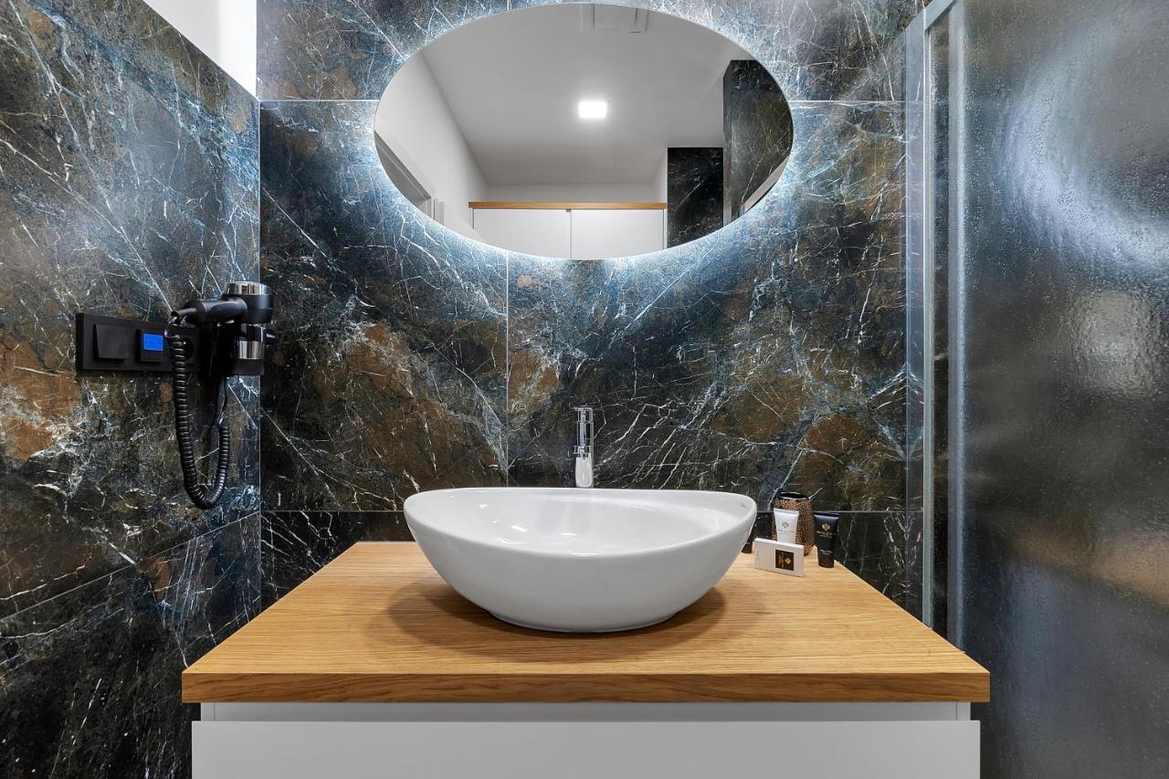 Novy Designovy Apartman S Klimatizaci Rychnov nad Kneznou Exteriör bild